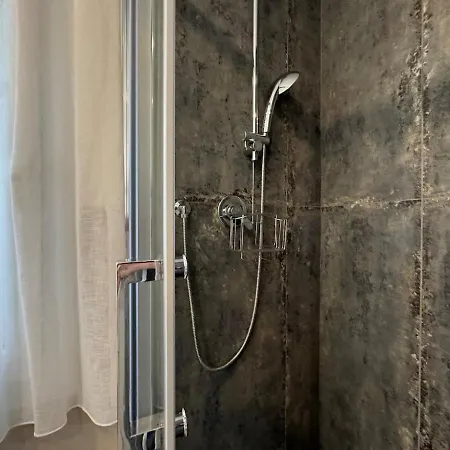 Apartman Lalla's *
